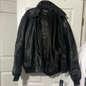 Pelle pelle leather jacket brand new.